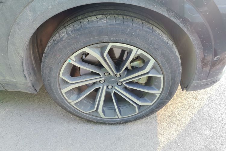 领克09 EM-P 2024款 2.0TD EM-P 四驱HALO 六座车身外观10