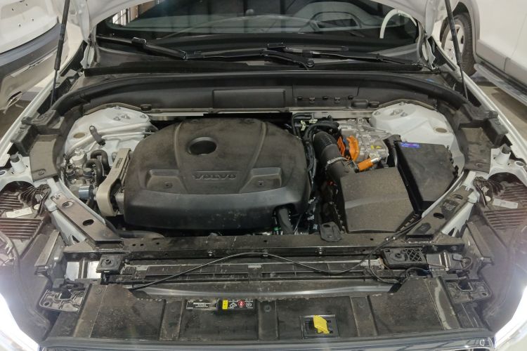 沃尔沃XC60新能源 2024款 T8 插电混动 长续航四驱智雅豪华版机舱底盘24