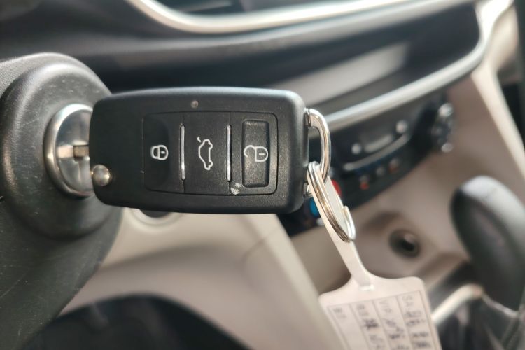 别克 英朗 2018款 15T 双离合进取型 国V中控内饰11