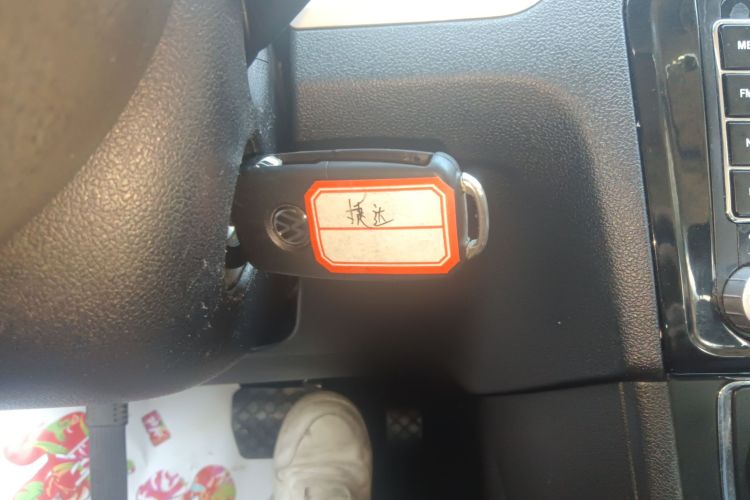 大众 捷达 2015款 1.6L 自动舒适型中控内饰7001