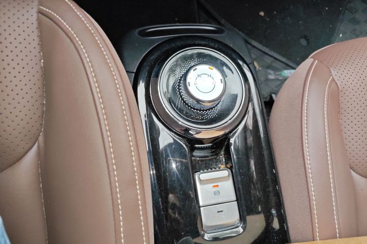 五菱汽车 五菱缤果 2023款 333km 灵犀互联款中控内饰18