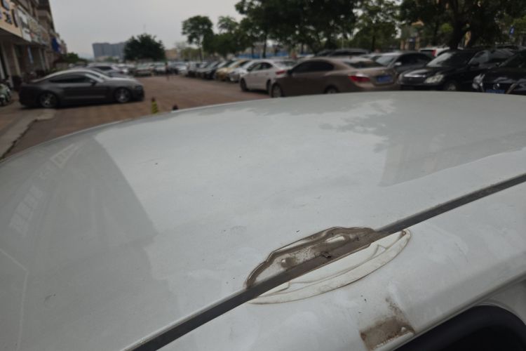 丰田 雷凌 2021款 双擎 1.8H E-CVT进取版车身外观57