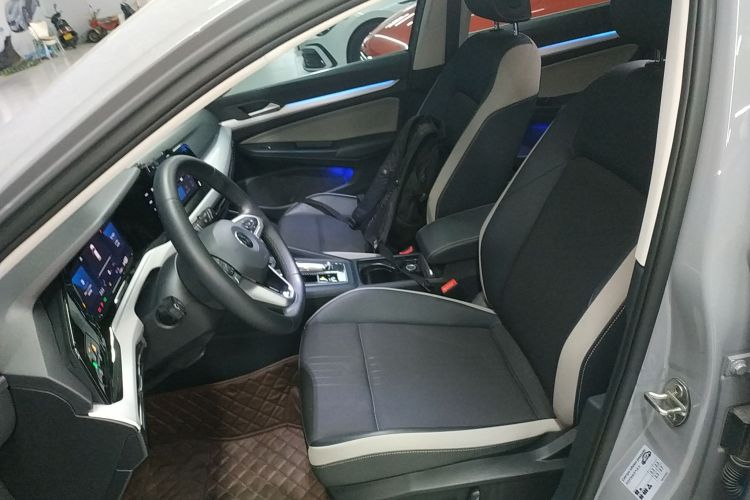 大众 高尔夫 2023款 200TSI DSG Pro中控内饰19