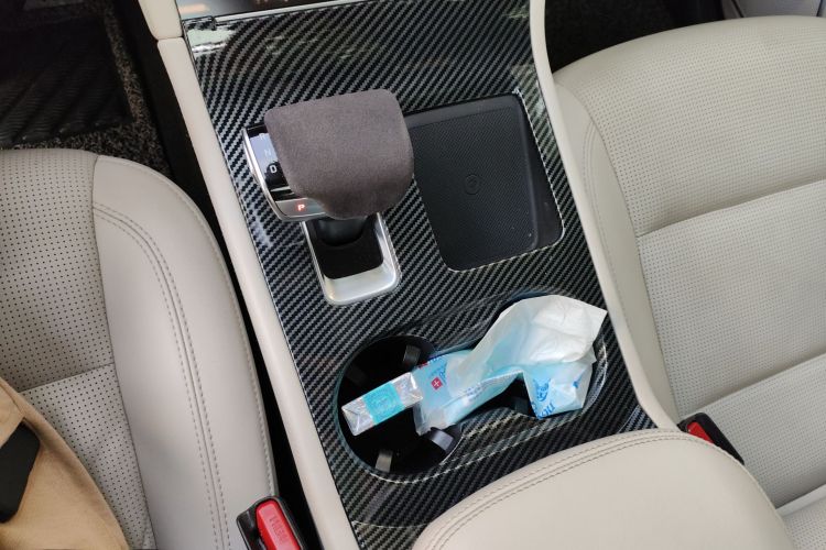 理想汽车 理想ONE 2021款 增程6座版中控内饰18