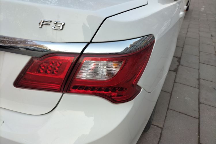 比亚迪F3 2020款 1.5L 手动豪华版车身外观9