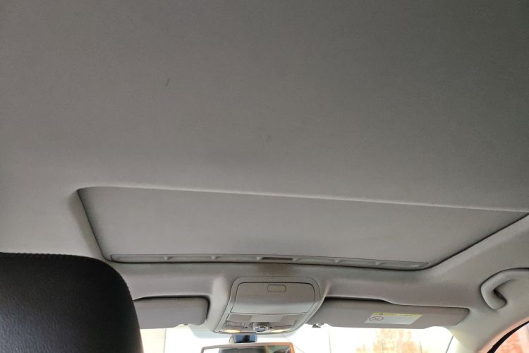 大众 帕萨特 2015款 1.8TSI DSG御尊版中控内饰22