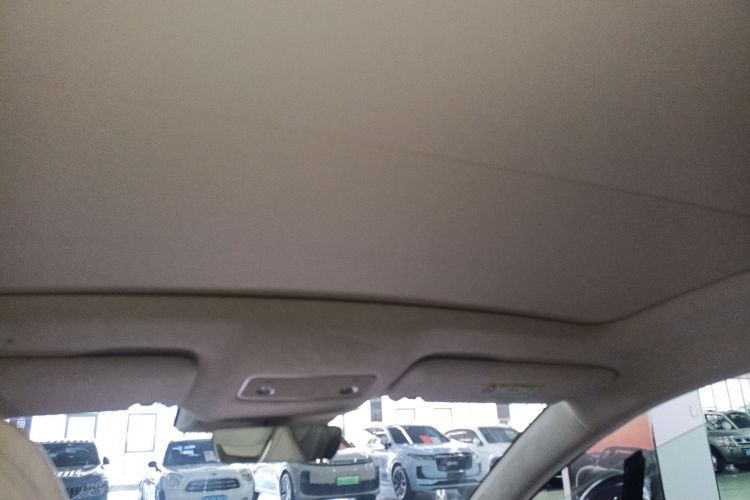 鸿蒙智行 智界R7 2025款 增程 251km Max中控内饰22