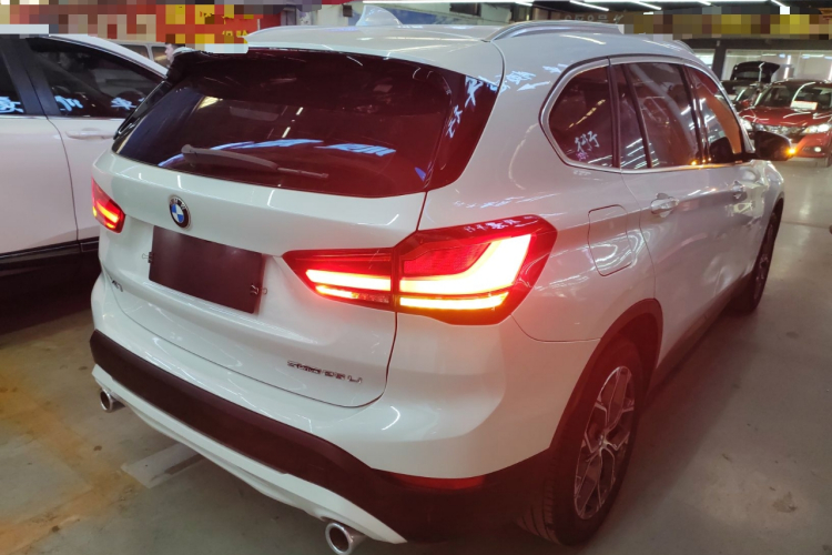 宝马X1 2021款 改款 sDrive25Li 领先型车身外观7