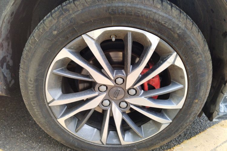 吉利汽车 缤越 2019款 运动款 260T DCT Battle 国VI车身外观10