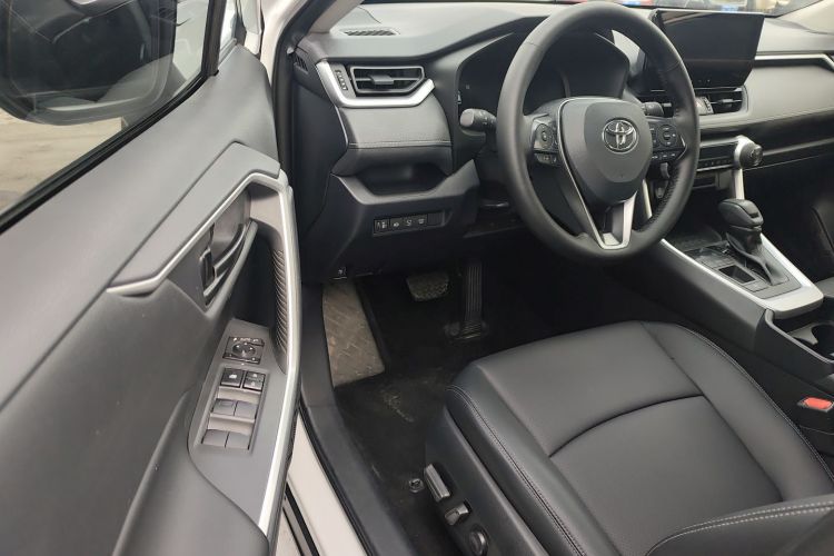 丰田 RAV4荣放 2023款 双擎 2.5L E-CVT两驱精英版中控内饰20