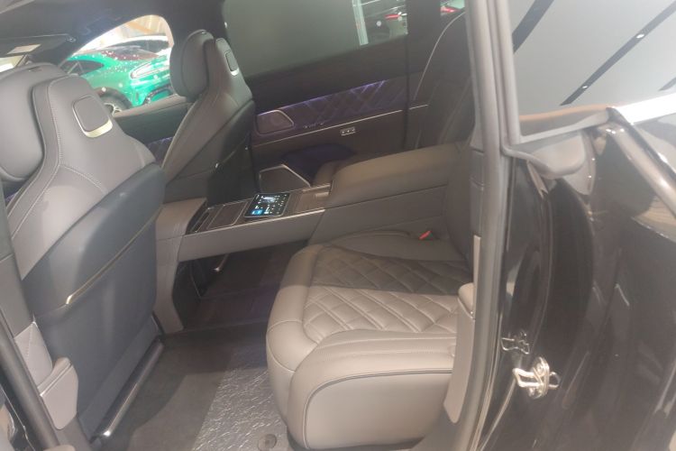 蔚来ET9 2025款 102kWh中控内饰7004