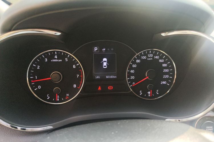 起亚K3 2017款  1.6L 自动15周年特别版GLS中控内饰14