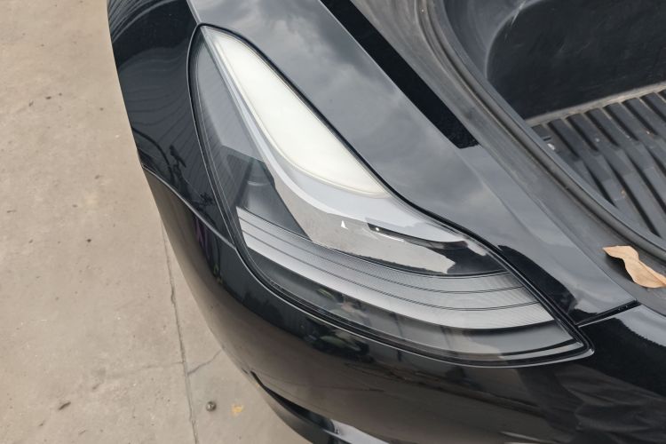 特斯拉 Model 3 2021款 标准续航后驱升级版车身外观6001