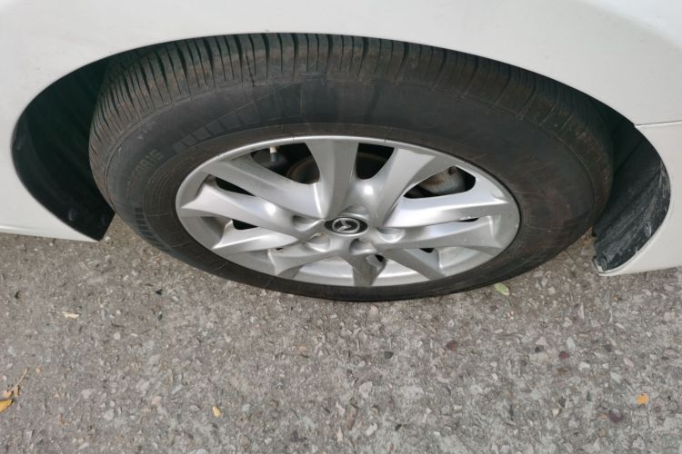 马自达3 昂克赛拉 2019款 云控版 三厢 1.5L 自动豪华型 国VI车身外观10