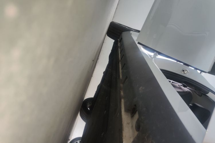 荣威D7 2023款 DMH 125km 超越版机舱底盘29