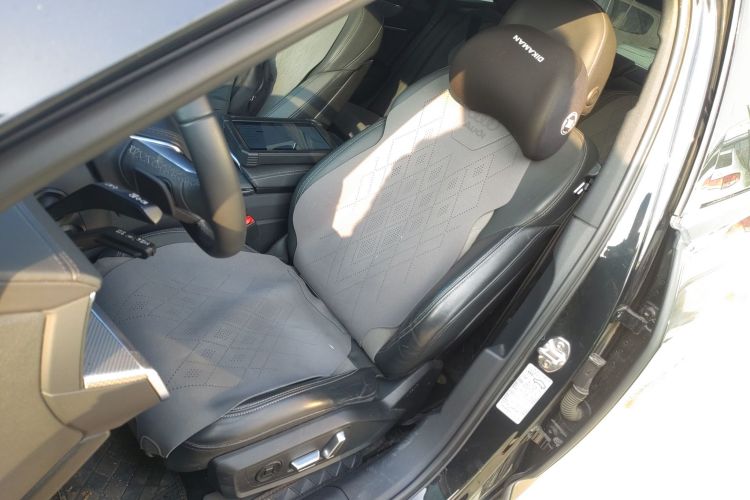 奥迪A6L 2023款 改款 40 TFSI 豪华动感型局部细节19