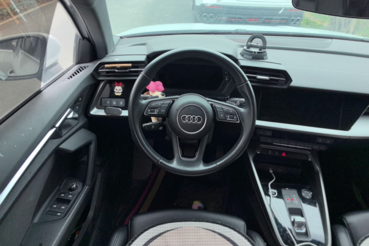 奥迪A3 2021款 Sportback 35 TFSI 进取运动型中控内饰13