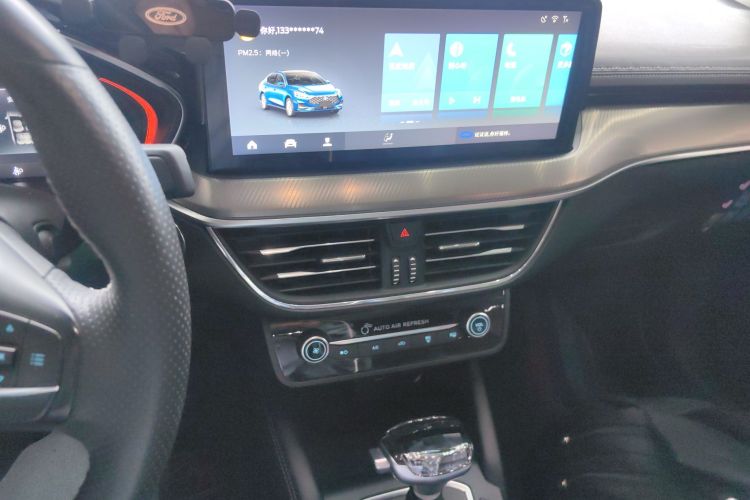 福特 福克斯 2021款 三厢 1.5L 自动锋跃型中控内饰16