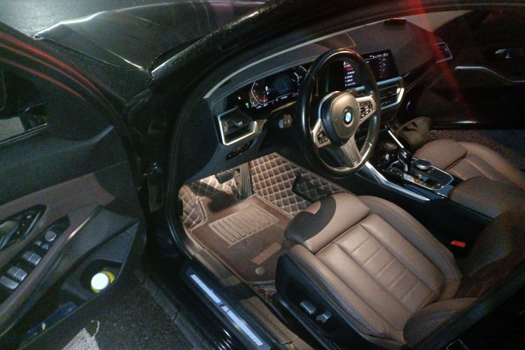 宝马3系 2021款 改款 320Li M运动套装中控内饰20