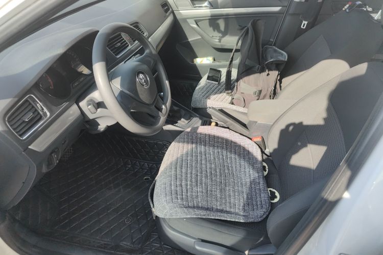 大众 朗逸 2017款 1.6L 自动风尚版中控内饰19