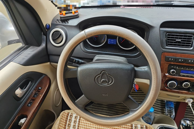 长安凯程 长安睿行M80 2014款 1.5L标准型4G15S中控内饰13