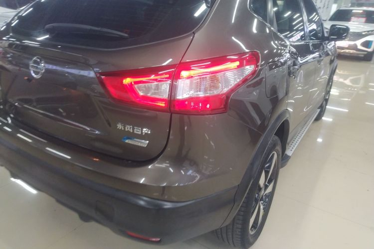 日产 逍客 2017款 2.0L CVT智享版 国V车身外观6006