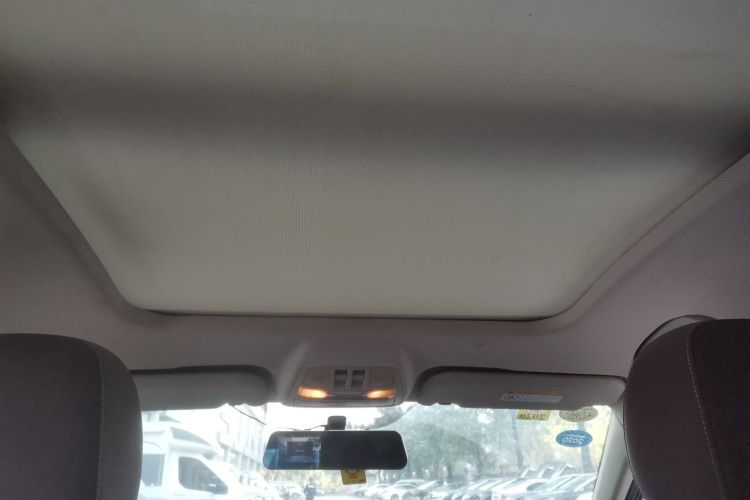 一汽 森雅R9 2018款 1.2T 手动豪华智尚型中控内饰22