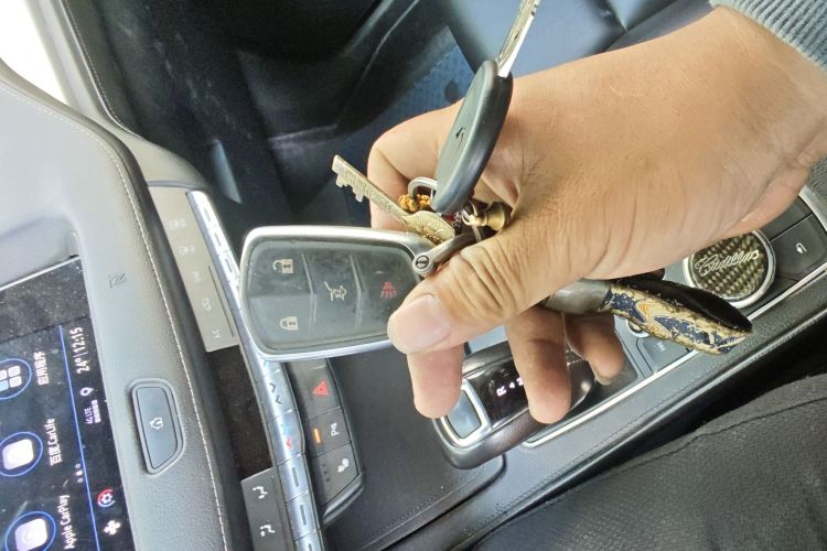 凯迪拉克XT4 2018款 28T 两驱豪华型中控内饰7001