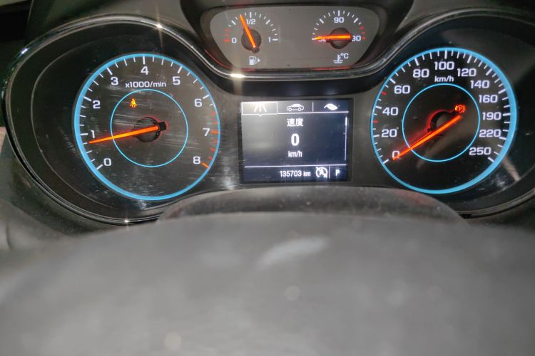 雪佛兰 科鲁兹 2015款 1.5L 自动豪华版中控内饰15