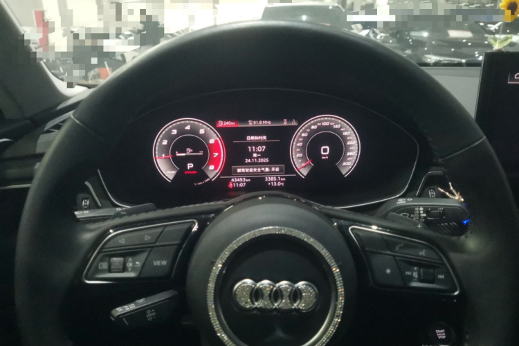 奥迪A4L 2020款 40 TFSI 时尚动感型中控内饰14