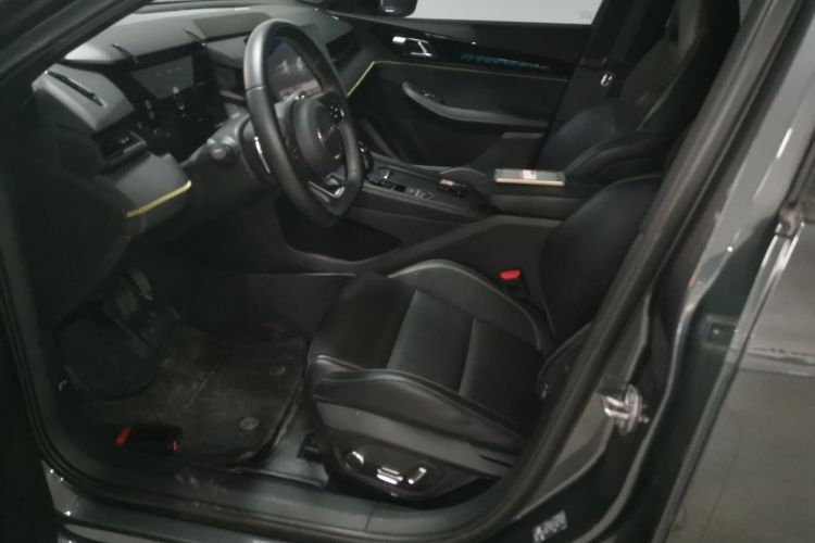 领克03 2023款 2.0TD DCT劲Halo中控内饰19