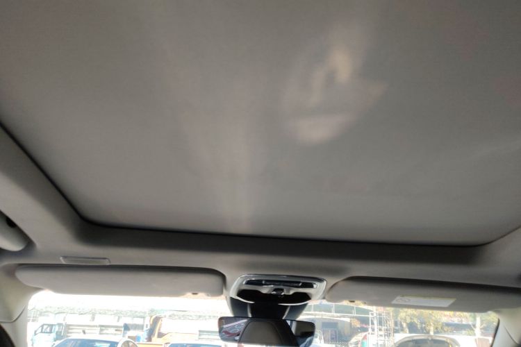 领克01 EM-P 2018款 1.5T PHEV 劲Pro 国V中控内饰22