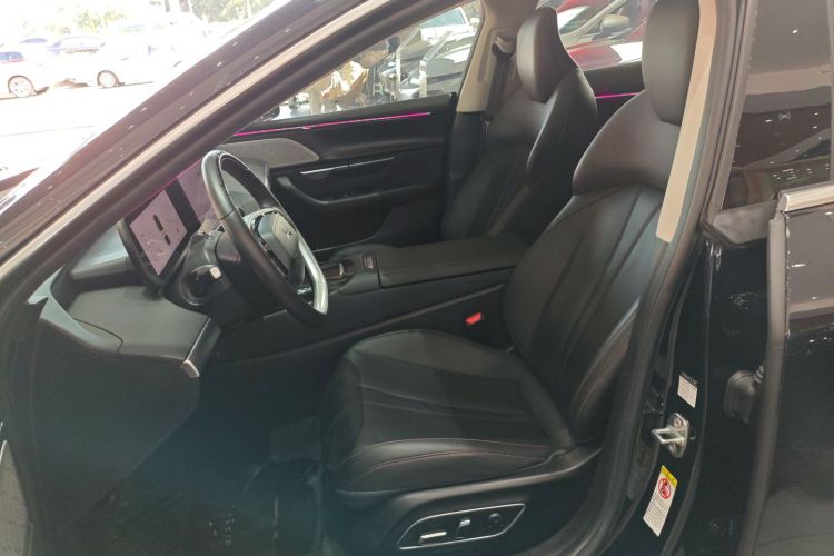 小鹏P7 2022款 480N+中控内饰19