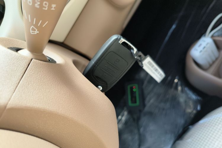 五菱汽车 宏光MINIEV 2025款 四门版 进阶款中控内饰11