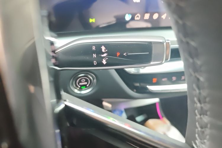 凯迪拉克 IQ锐歌 2022款 后驱长续航豪华版中控内饰18