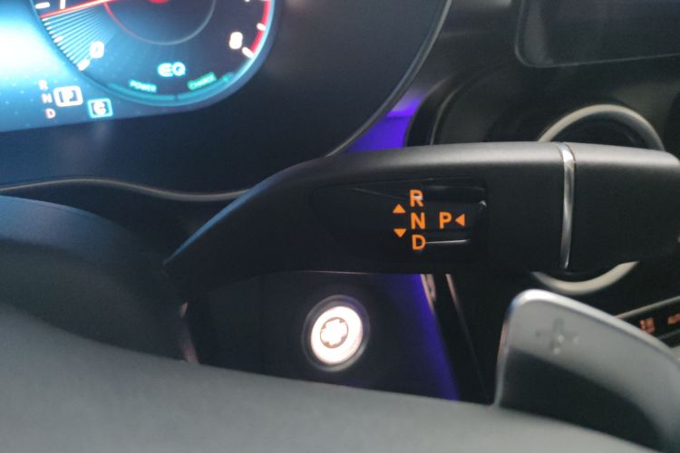 奔驰C级 2021款 C 260 L 运动版局部细节18