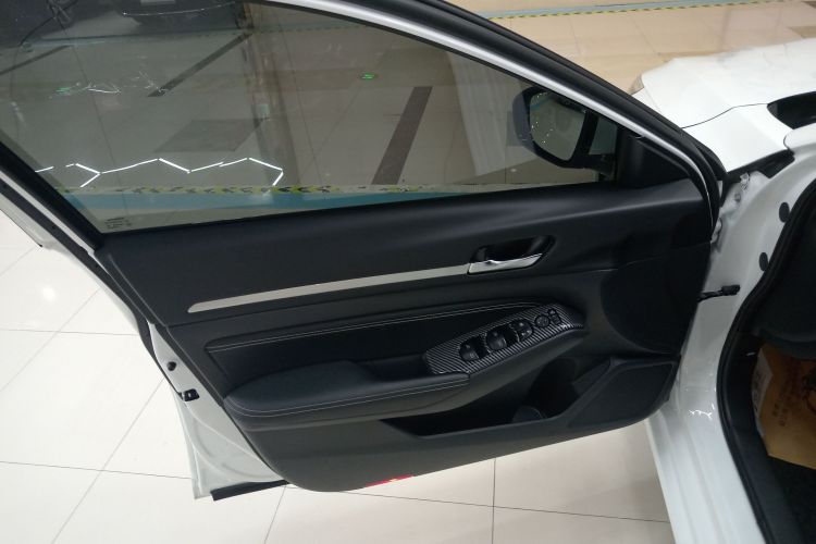 日产 天籁 2022款 2.0L XL-TLS 悦享版中控内饰7007