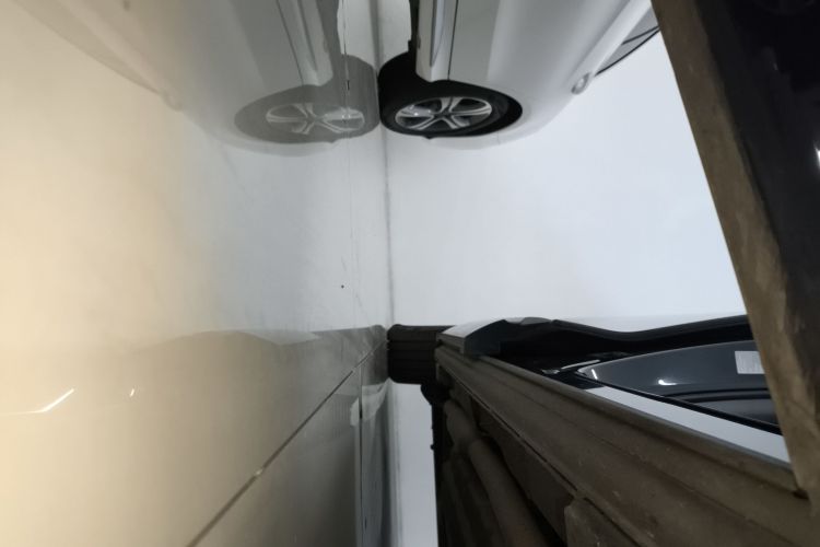 腾势D9 2022款 DM-i 970 四驱旗舰型局部细节9001