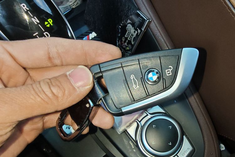 宝马X1 2022款 sDrive20Li 时尚型中控内饰11