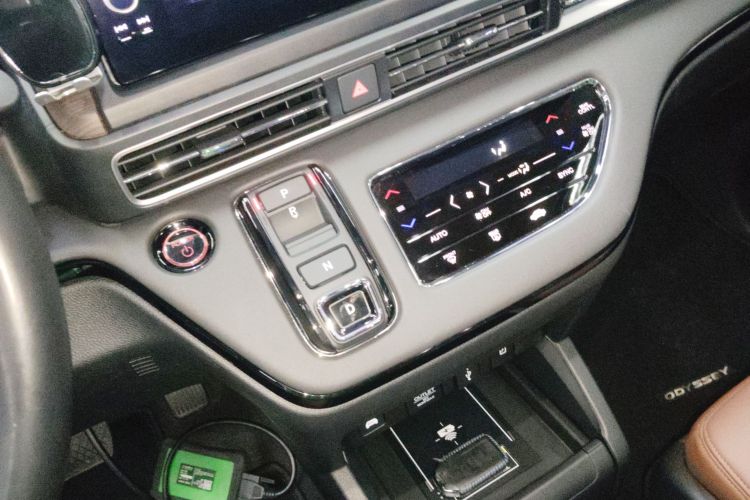 本田 奥德赛 2022款 2.0L e:HEV 锐·耀享版局部细节18