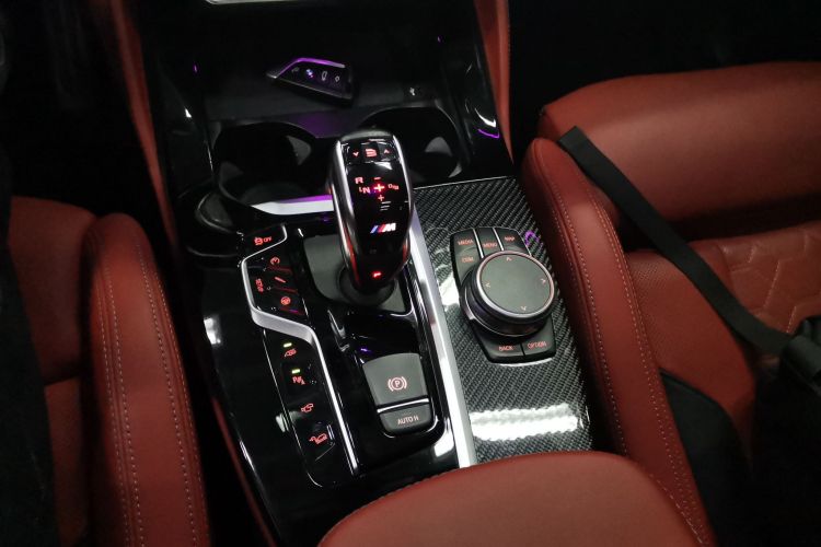 宝马X4 M 2019款 X4 M雷霆版局部细节18