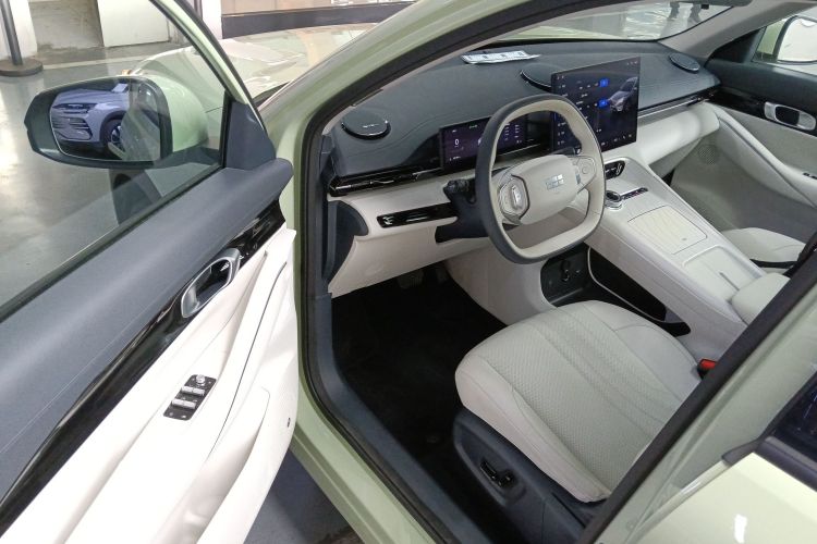 吉利银河 银河E5 2024款 440km 探索版中控内饰7003