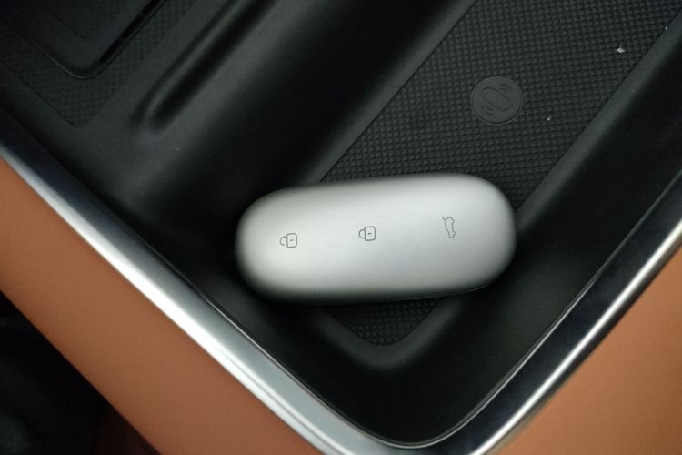 理想汽车 理想L9 2024款 Pro中控内饰7001