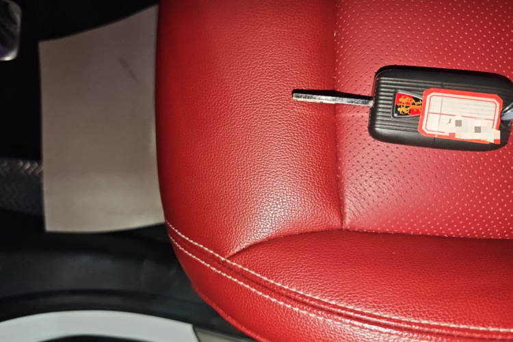 荣威RX5 2016款 30T 四驱自动互联网智尊版中控内饰7001