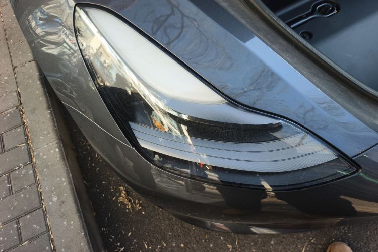 特斯拉 Model 3 2020款 改款 长续航后轮驱动版车身外观8