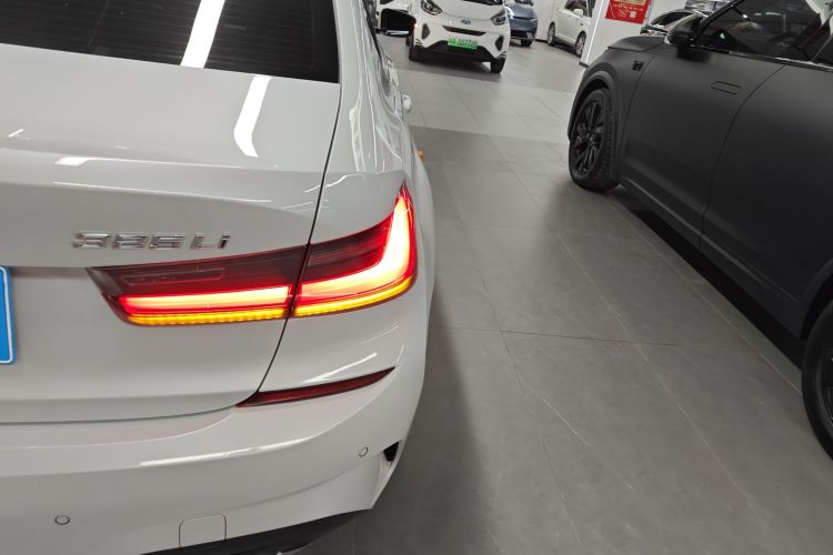 宝马3系 2021款 改款 325Li M运动套装车身外观6006