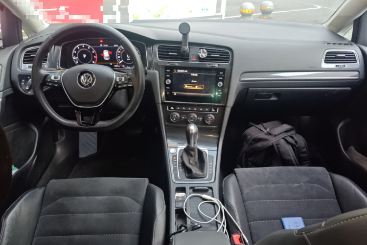 大众 高尔夫 2018款 280TSI 自动旗舰型中控内饰7002