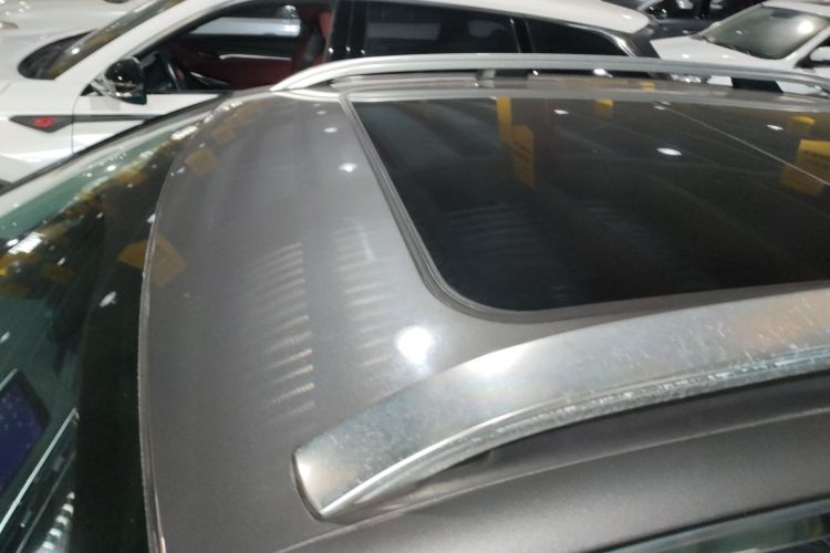 标致4008 2017款 380THP 精英版车身外观57