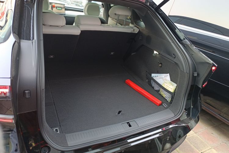 小鹏G7 2025款 702 超长续航 Ultra机舱底盘23