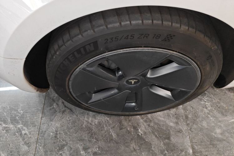 特斯拉 Model 3 2022款 后轮驱动版车身外观6001